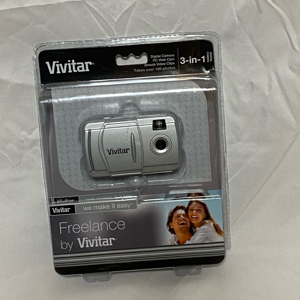 Vivitar digital camera